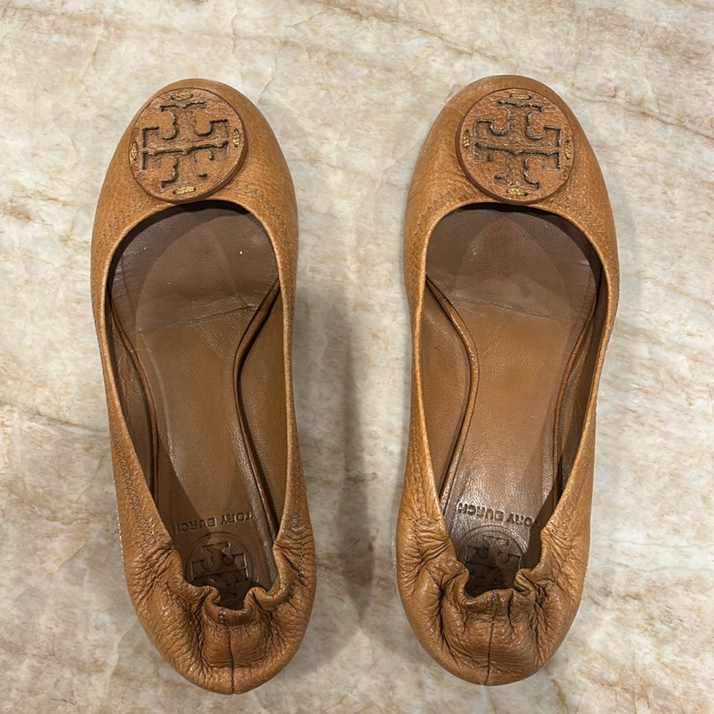 Preowned Tory Burch camel leather ballet flats